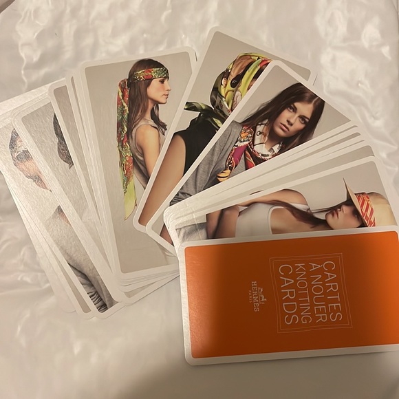 Hermes Knotting Cards and Box - Picture 5 of 7